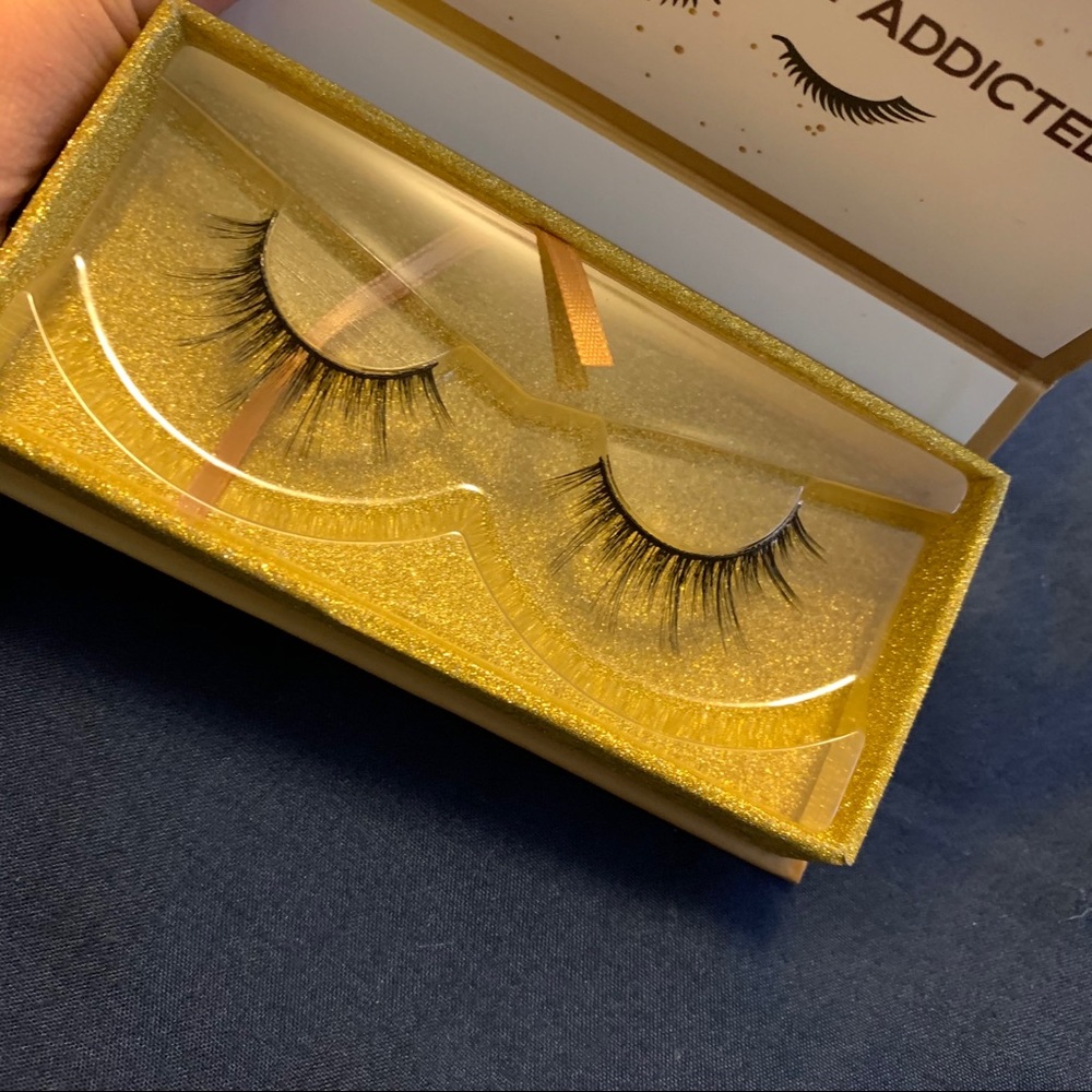 Lashaholic instaglam